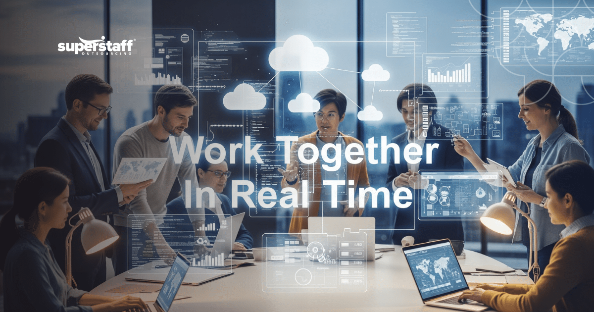 Nearshore SaaS development team in Colombia collaborating with clients to deliver software solutions without time zone delays.